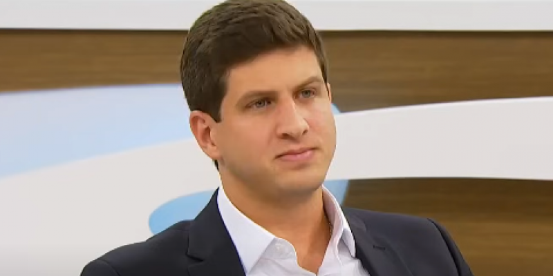 JOÃO CAMPOS VIRA ALVO DE PEDIDO DE IMPEACHMENT APÓS MUDANÇA EM CONCURSO PARA BENEFICIAR CANDIDATO