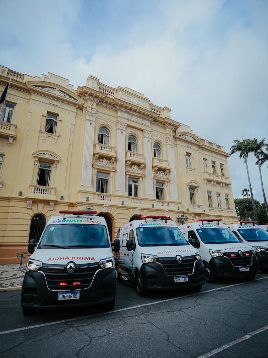 NOVAS AMBULÂNCIAS DE UTI MÓVEL PARA REFORÇAR A SAÚDE EM PERNAMBUCO