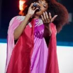 NO FESTIVAL PERNAMBUCO MEU PAÍS. NA ILHA DE ITAMARACÁ A CANTORA GABY AMARANTOS ABRILHANTOU A NOITE COM AS SUAS MÚSICAS MARCANTES.