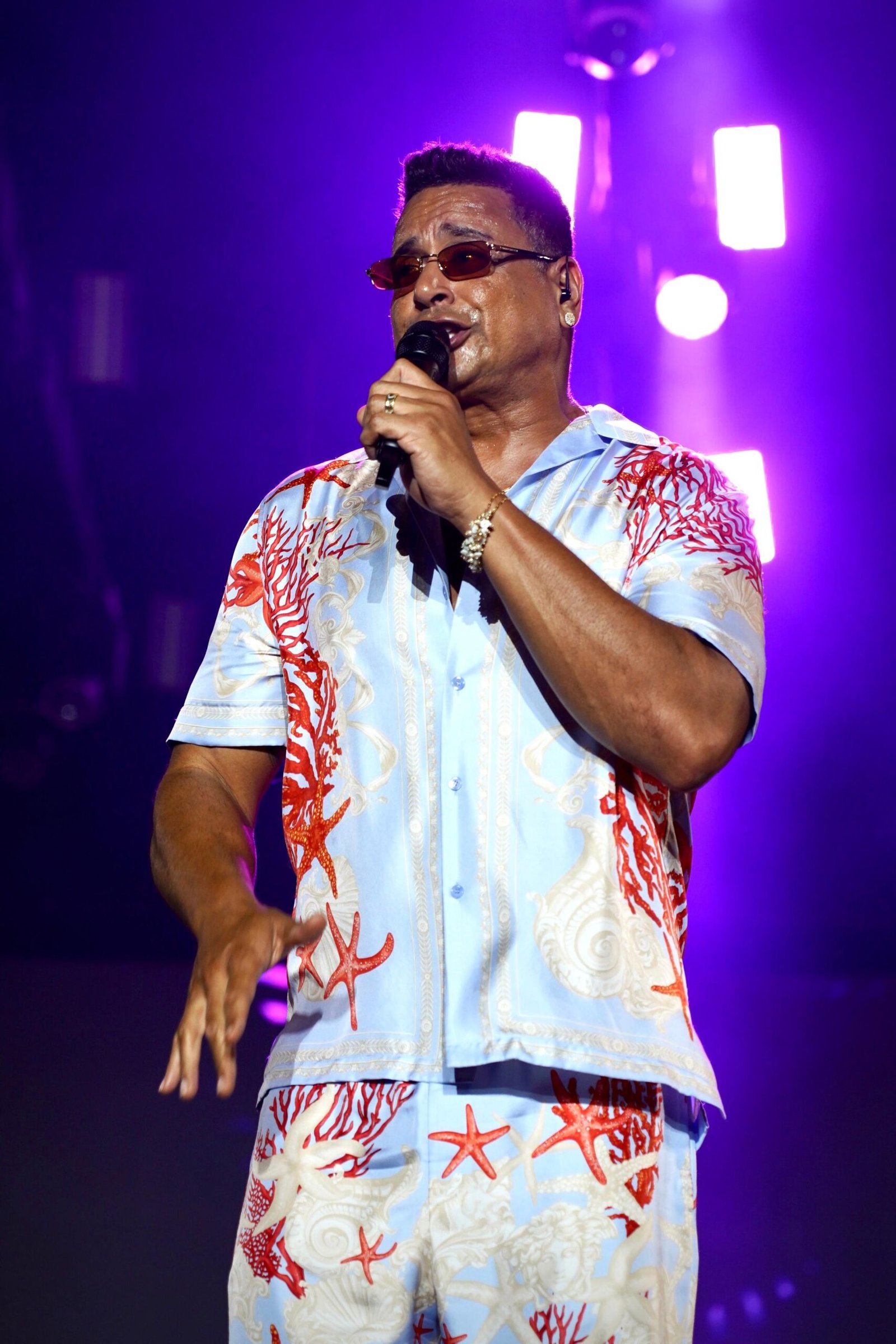 A NOITE NA ILHA DE ITAMARACÁ NÃO PODIA DEIXAR DE FORA O CANTOR HARMONIA DO SAMBA FESTIVAL PERNAMBUCO MEU PAÍS